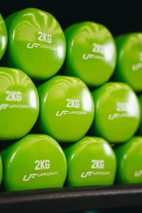 Vinylová jednoruční činka 2 kg – UpForm