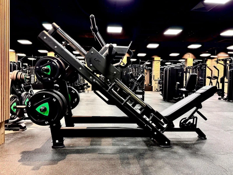 Stroj na lisovanie nôh 45° (Leg Press) UR-U001 - UpForm